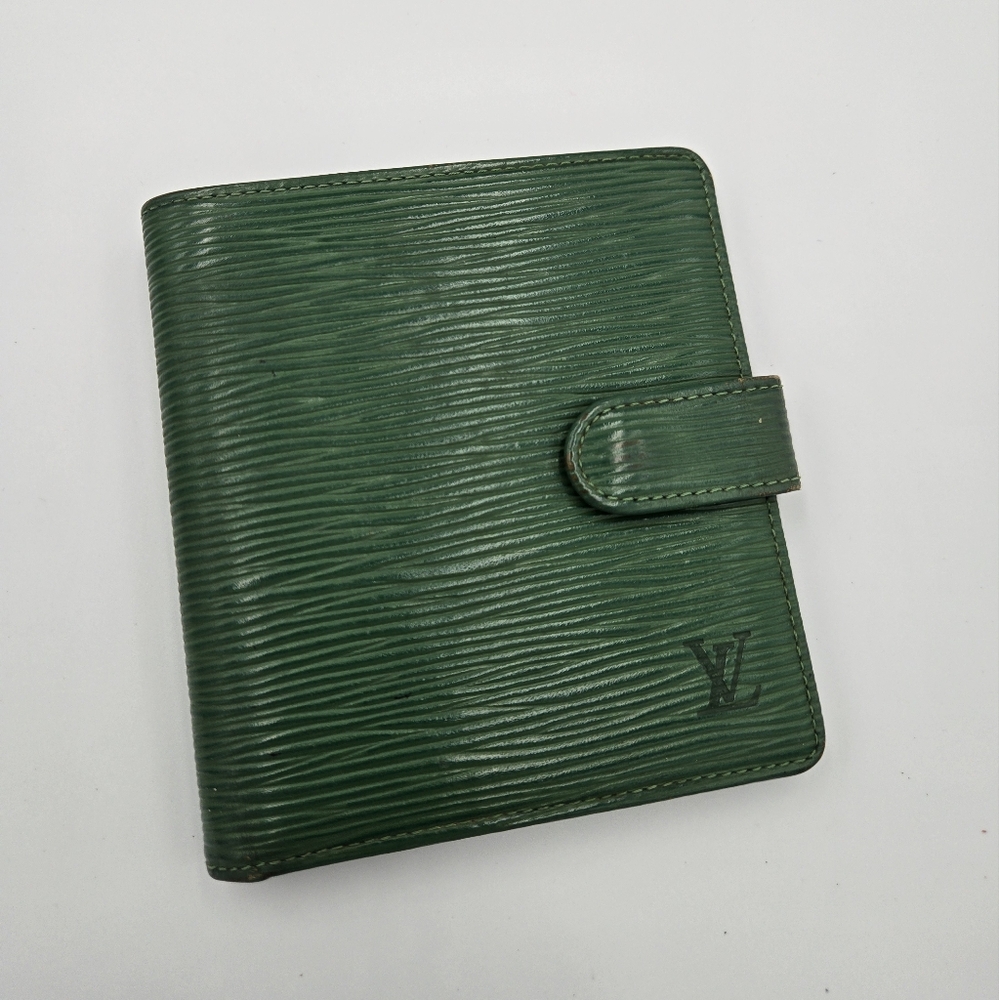 Louis Vuitton Green Epi Leather Wallet